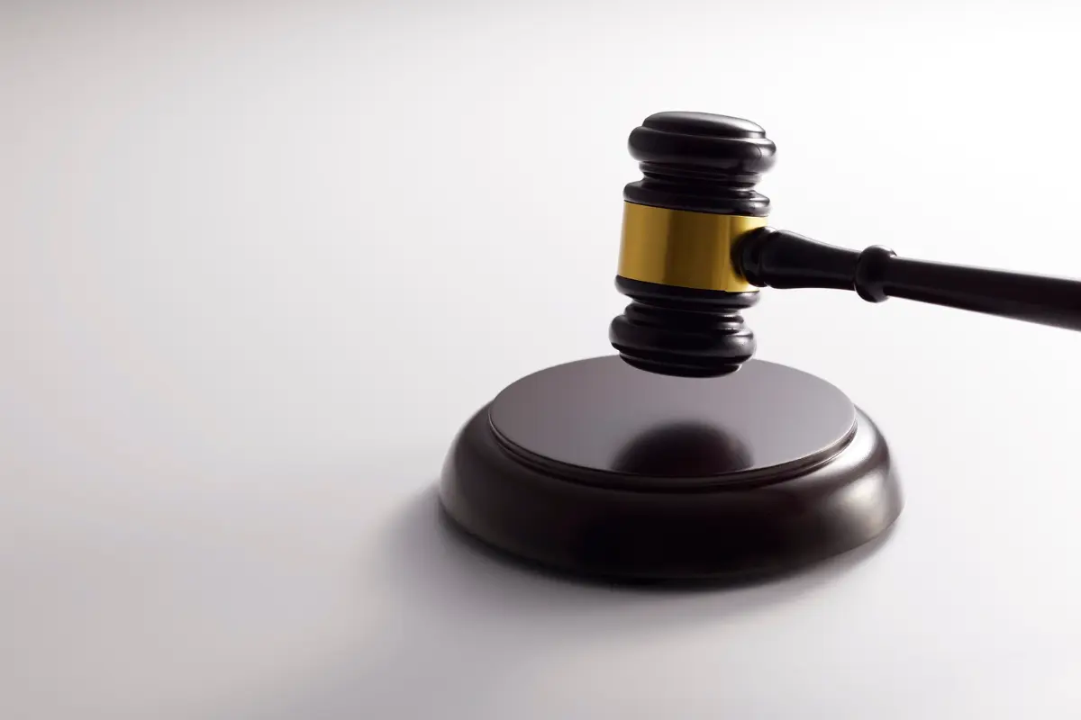 Legal professional drafting a statutory legal notice for cheque bounce under Section 138 of the NI Act